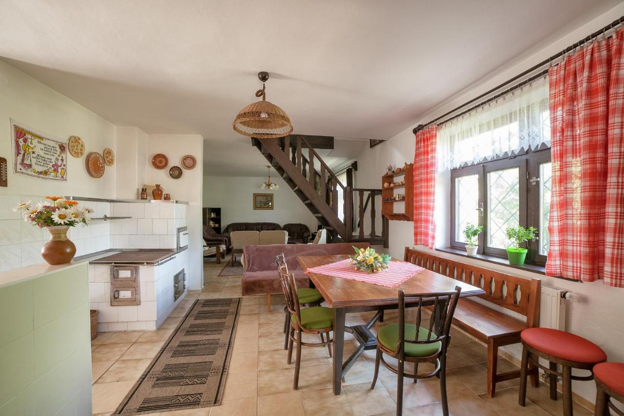 Prazdninovy Dom Eliska*** Villa Rajecka Lesna Buitenkant foto