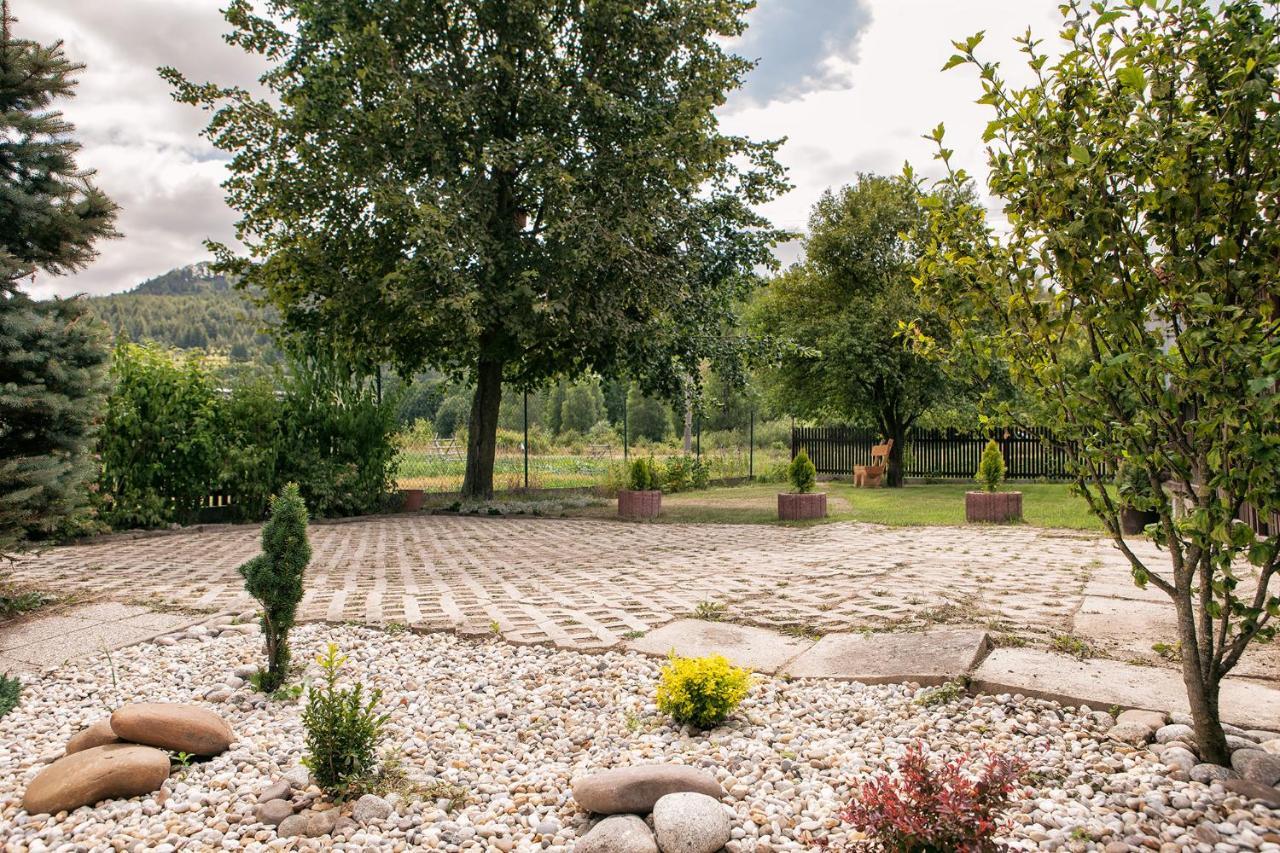 Prazdninovy Dom Eliska*** Villa Rajecka Lesna Buitenkant foto